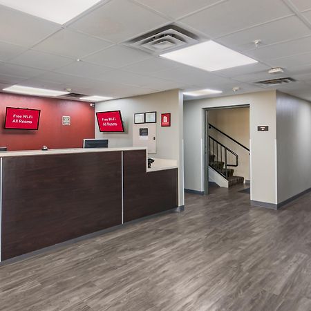 Red Roof Inn & Suites Austin East - Manor Екстериор снимка