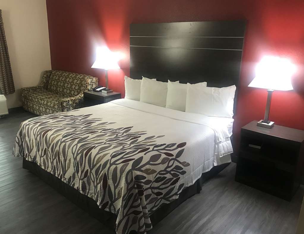 Red Roof Inn & Suites Austin East - Manor Стая снимка